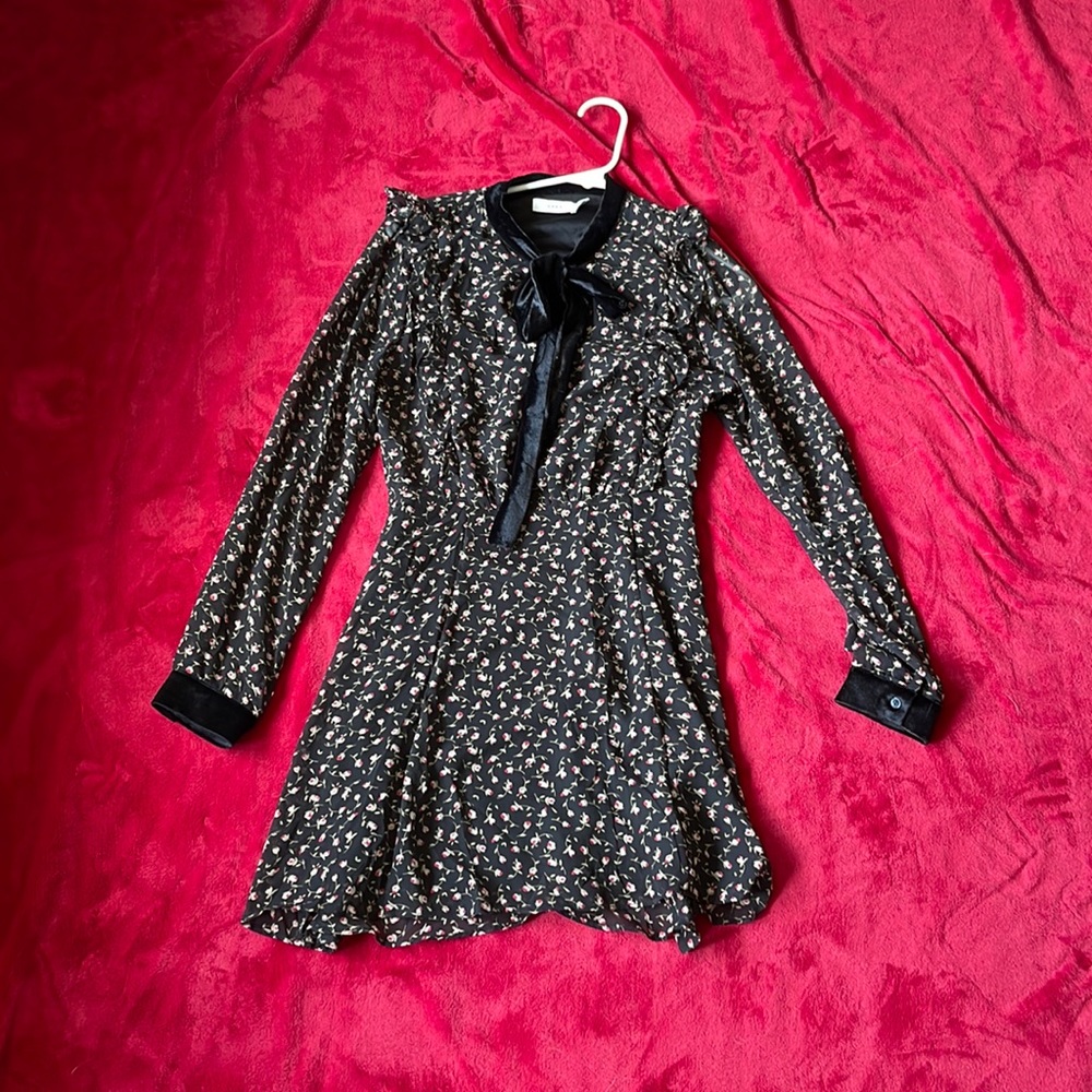 LUSH Tie Neck Mini Dress size small